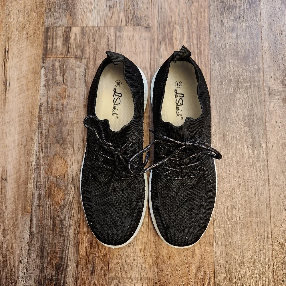 La Sheelah Black and White Knit Sneakers